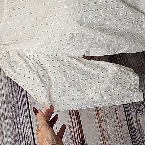 NEW A•NEW•DAY WHITE LINED EYELET LANTERN SLEEVE PULLOVER BLOUSE TOP - Picture 10 of 14